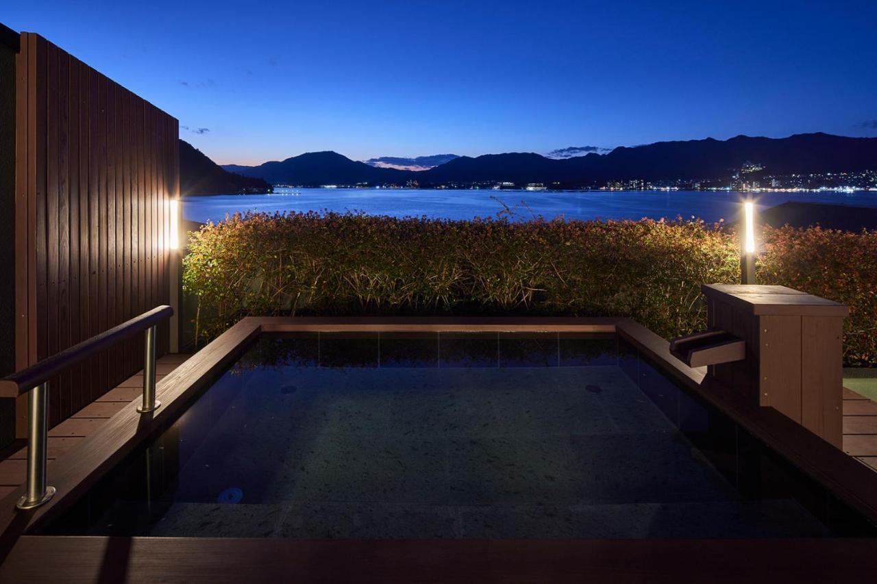 Hotel Itsukushima Iroha Hacukaiči Exteriér fotografie